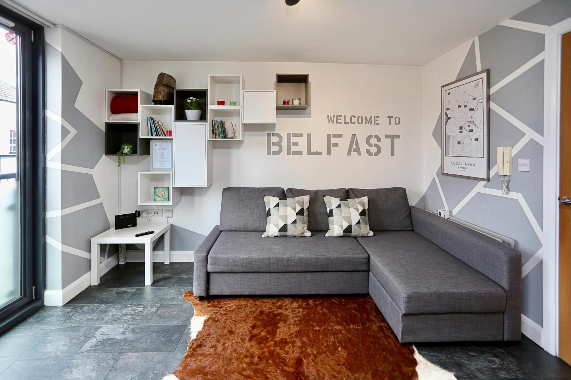 Neat City Apartment - Secure Parking - Wifi - Sleeps 4 - No Parties Belfast Exterior photo